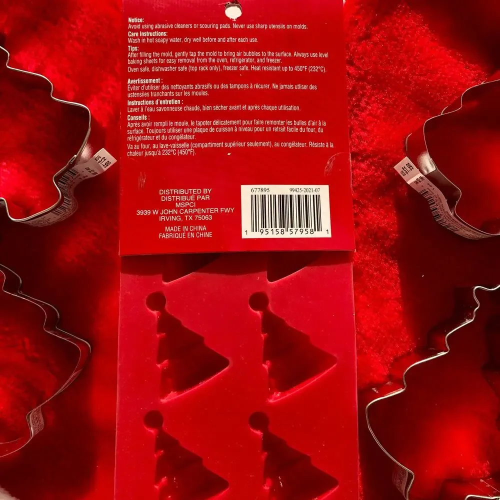 NWT Christmas Tree Candy and 5 Christmas Tree Cookie Cutters